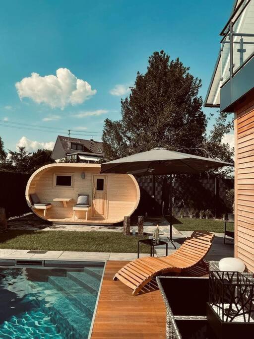 Villa Dreamy Vibes Mit Privatem Pool & Rheinblick Niederkassel Exteriör bild