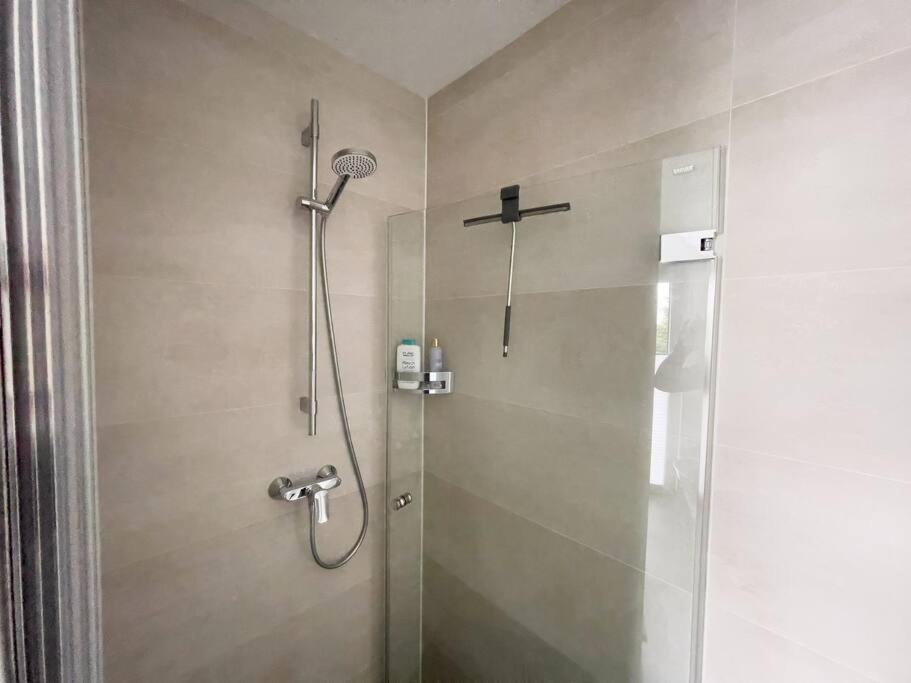 Villa Dreamy Vibes Mit Privatem Pool & Rheinblick Niederkassel Exteriör bild