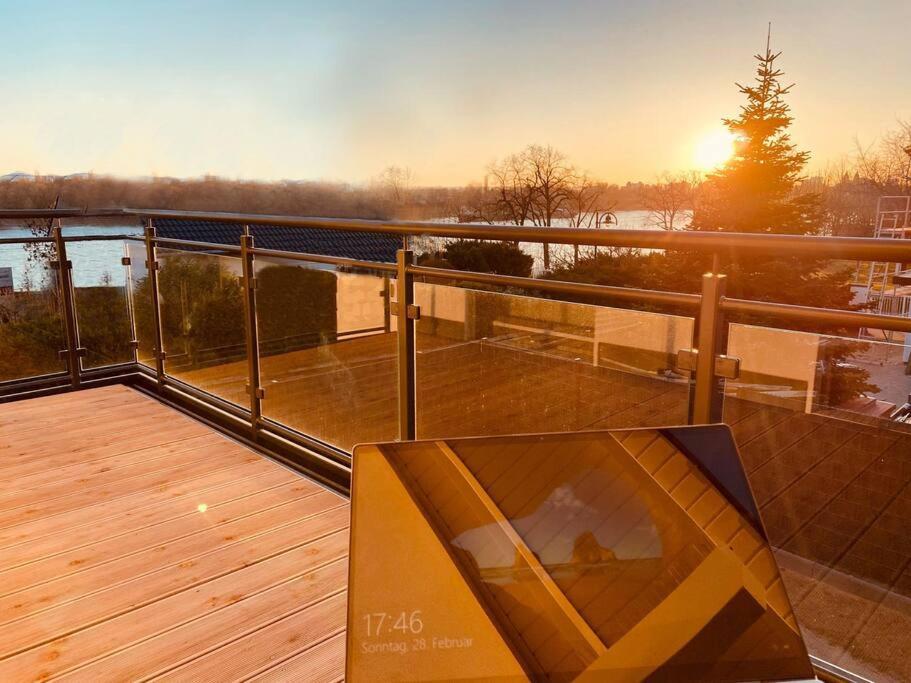 Villa Dreamy Vibes Mit Privatem Pool & Rheinblick Niederkassel Exteriör bild