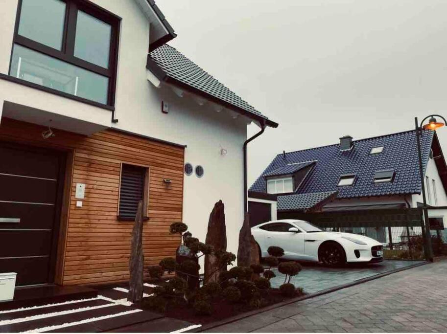 Villa Dreamy Vibes Mit Privatem Pool & Rheinblick Niederkassel Exteriör bild